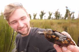 The importance of community for threatened species