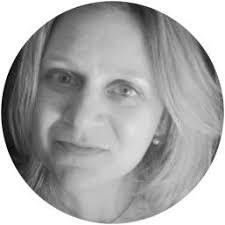 Lisa Ulrich's Instagram, Twitter & Facebook