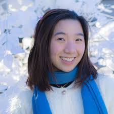 Serena Lee's Instagram, Twitter & Facebook