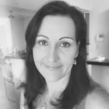 Belinda Cardwell's Instagram, Twitter & Facebook