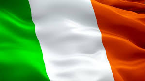 Αναρτήστε την ελληνική σημαία στο μπαλκόνι σας. Irlandia To Doyblino Einai Etoimo Na Yio8ethsei To Prasino Pistopoihtiko Apo Ta Mesa Ioylioy
