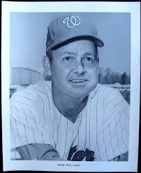 1968 NELLIE FOX WASHINGTON SENATORS 8x10 OFFICIAL PUBLICITY PHOTO