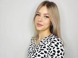 Lornabroady (19 YO woman) XXX hot live cam sex show - Chat and webcam sex  with Lornabroady