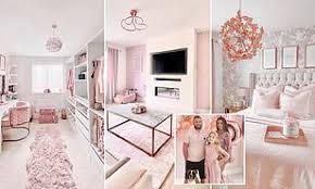 Allowing muter green compliments both pink and grey well. Gold And Pink Bedroom Ideas Design Corral