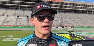 Sam Hunt Racing Archives