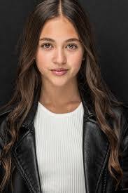 Brooke Neuman's Instagram, Twitter & Facebook