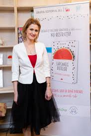 Sărbători fără dietă. 5 sfaturi-cheie de la Dr. Laura Ene, autoarea cărții  Capcanele dietelor