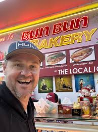 I'm not a banh mi expert by any means but I've had quite a few in my time.  On Tuesday I thought I'd suss out Bun Bun Bakery in Springvale as I've