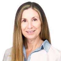 Danielle Mcbroom's Instagram, Twitter & Facebook