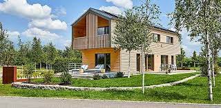 gesund und klimaschutzend bio designhaus in 2020 haus bauen familienhaus haus
