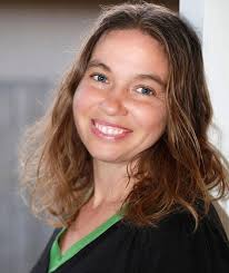 Victoria Everett's Instagram, Twitter & Facebook