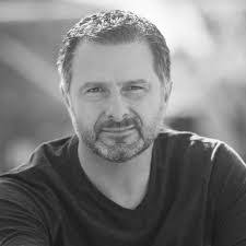 Chris Oetting's Instagram, Twitter & Facebook