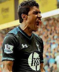 Brazil midfielder paulinho completes his move to tottenham from corinthians for a fee of just under £17m. Paulinho Tottenham Home Facebook