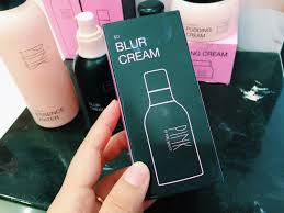 Setiap hari hanya pakai pembersih muka (face cleanser) sahaja. Pink By Pure Beauty X Watson Comelnya Warna Pink Farah Dafri