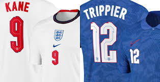 Bestellen sie jetzt das neue dfb trikot der deutschen fußballnationalmannschaft! Nike England 2020 Trikot Schriftart Veroffentlicht Grosses Upgrade Der Trikots Nur Fussball