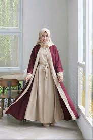 Ada banyak sekali kain yang dijadikan sebagai bahan utama untuk membuat gamis agar terasa nyaman dan indah saat dipakai. 50 Inspirasi Model Baju Hijab Dian Pelangi