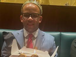 MY HEART IS FULL! Thank you everyone for the Happy Birthday wishes and  coming out last night to celebrate the BIG 3-0 with me! It means the world  to me!