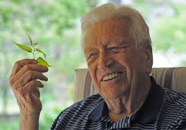 New books shares life stories of plant geneticist Wes Jackson