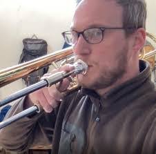 Elizabeth Crysler's Instagram, Twitter & Facebook