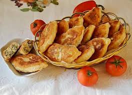 пирожки на кефире с яйцом и луком в духовке Pirozhki S Lukom I Yajcom Na Kefire Zharenye Recipe With Images Food Recipes Cooking