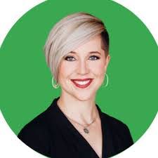 Karen Heider's Instagram, Twitter & Facebook