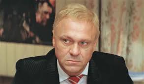 Его фильм «москва слезам не верит» завоевал «оскар», а «любовь и голуби» стал самой любимой мелодрамой советской эпохи. J6u2svhhrdwfrm