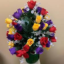 It can be found in shades of burgundy, white, and yellow, too, but purple is, without a doubt, the most common (and the most beautiful!). Product Details