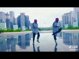 Dynoro Feat Gigi D Agostino In My Mind 2018 Dynoro Feat Gigi Dagostino In My Mind Amazing Shuffle Dance Youtube Dance Good Music Amazing