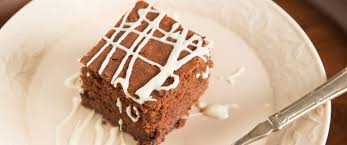 Vla ist in einer vielzahl von geschmacksrichtungen erhältlich. Junk Food But Good Food Saftige Zucchini Brownies