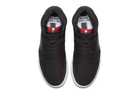 The psg x nike air jordan 1 high zoom cmft drops on february 17 for $140. Air Jordan 1 Retro High Og Paris Saint Germain Drops Hypebeast