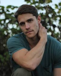 If you haven't seen "The Social Dilemma " I Highly recommend it Stay safe  beautiful people ❤️ 📸 @maya.grk Thank you #model #modelling #vancouver  #beautiful #thankful #king #progress #candid #havingfun #love #nature #