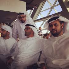 سمو الشيخ محمد بن زايد و أبنائه حنا سلايل من تلين له الرقاب