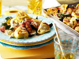 Turbo Tortelloni Mit Zucchini Vom Blech Rezept Lecker Rezepte Kochrezepte Lecker