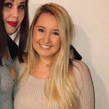 Julie Vickers Cecil (@JulieVickers96)