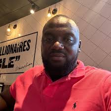 Preso Colabo_Official , how u rate this Mende rapper from Kenema ?  Followers out there, una rate dis Mende rapper ba for me from 1-10❤️. The  best right now na kontri Ndormai SB