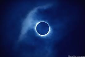 Hier mein video von der sonnenfinsternis und einige fotos. Sonnenfinsternisse Der Himmel Fotos Nies Ch