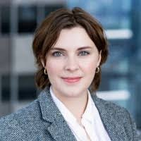 Jennifer Shrum's Instagram, Twitter & Facebook