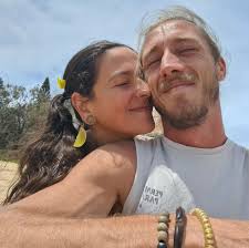 Any UK people want to team up? Most friends I make are in the US, and play  far later than is cool for me. I mainly play