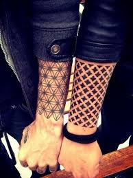 40 Heilige Geometrie Tattoo Ideen Berlinroots Geometrie Tattoo Tatowierungen Geometrische Tattoos