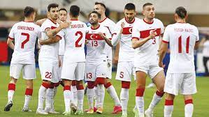 Milli takım'ın durumunu yorumlayan uğur meleke maçtan 1 hafta önce şenol güneş bir röportajda, 'i̇talya'yı nerede karşılayacağımızı henüz kararlaştırmadık.' dedi. Azerbaycan A Milli Takim Cesidi Iznikaktuel