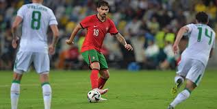 Roberto Martínez Discussing Tactics