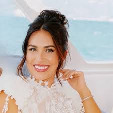 Shelby Richardson's Instagram, Twitter & Facebook