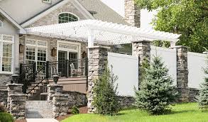 If you're searching for ways to create a natural screen for your yard, today's post is for you! Creating Privacy In Your Backyard 7 Outdoor Privacy Solutions To Try Now