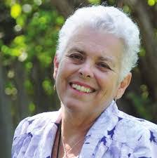 Jocelyn Hutton's Instagram, Twitter & Facebook