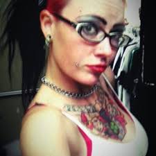 Dani Carroll (@DaniLeigh93)