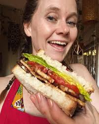 Madelyn Osten (@mostencredible) • Instagram photos and videos