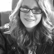 Laura Keiser (@crazyeye1324)