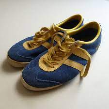 Online shopping for shoes & handbags from a great selection of women's shoes, men's shoes, boys' shoes, girls' shoes, baby shoes & more at north star. Vintage Running Shoes Blue And Yellow North Star Sneakers Etsy Star Shoes Retro Running Shoes Vintage Sneakers