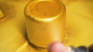 How To Spray Paint With Gold 15 Steps With Pictures Wikihow