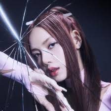 SUPPORT AND HYPE LISA! (@EradMarie)